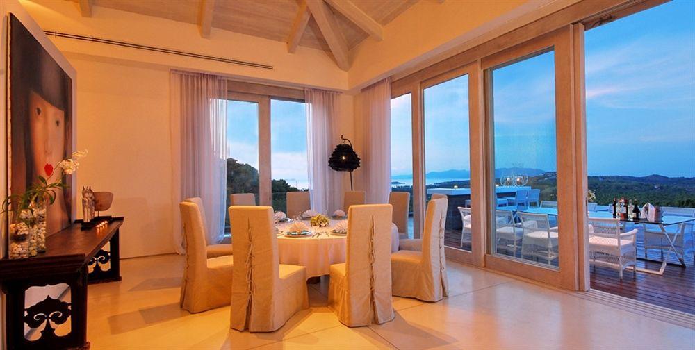 Michaela Hotel 4*