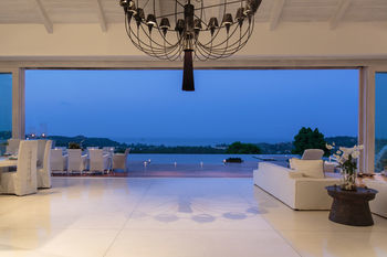 Michaela Hotel 4*